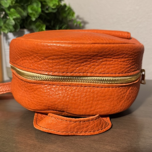 New Portland Leather Cape Coral mini snap backpack - Picture 5 of 5